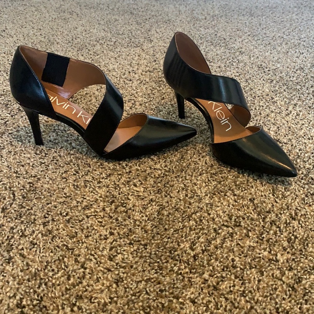 Brand new Calvin Klein Gella Heels 7M